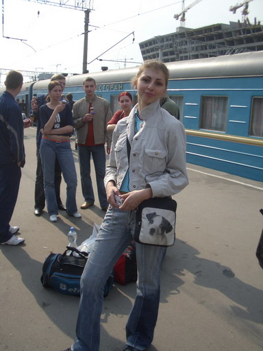 под стук колес ловлю я дней под стук колес ловлю я дней